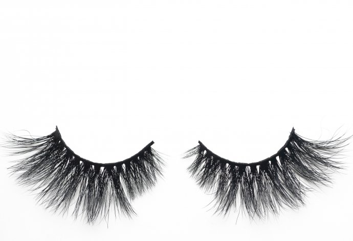 DM04 20mm mink lashes (DM04)